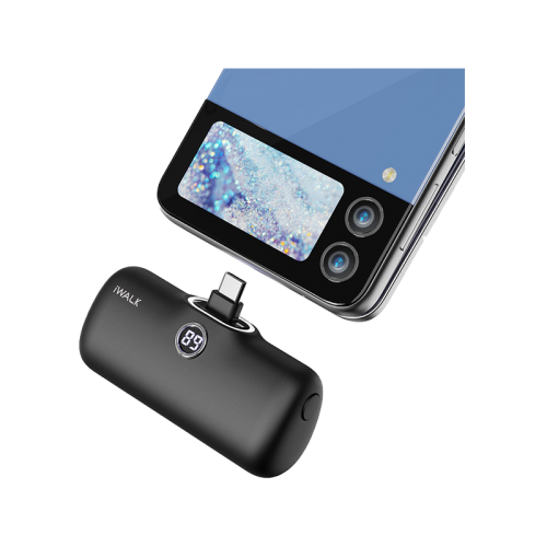 iWalk Link Me Pro 4800mAh Pocket Battery With Battery Display for USB-C - Black